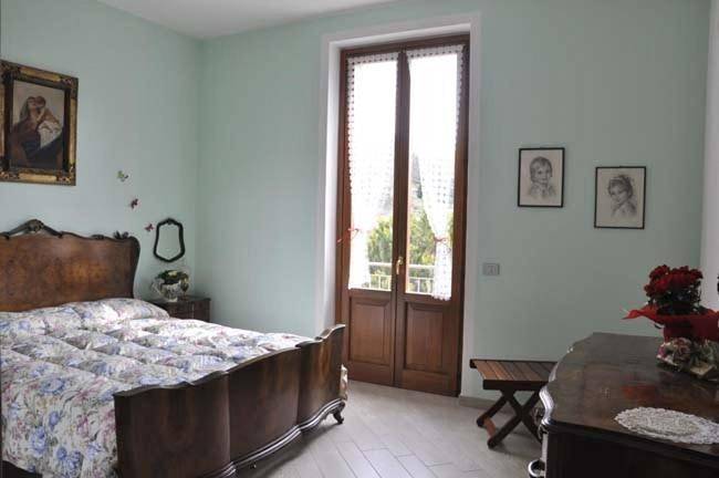 B&b per 3 persone, con Giardino a Erba