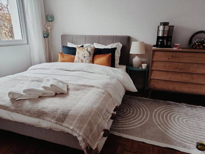 Apartamento de vacaciones para 2 personas, con jardín además de jacuzzi y terraza - 1