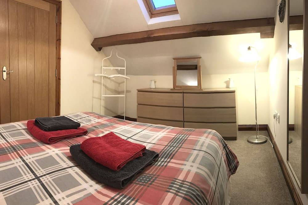 Barn conversion on small working farm in Thornton, East Riding of Yorkshire