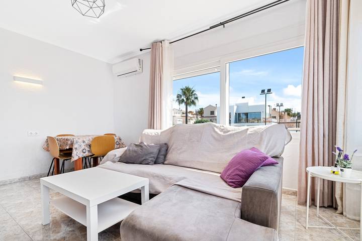 Ferienwohnung für 13 Personen, mit Balkon und Garten sowie Kinderpool in Torrevieja - 4