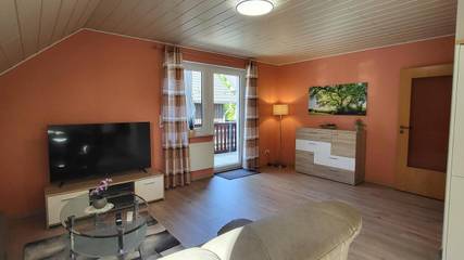 Gîte pour 3 personnes, avec balcon, adapté aux familles à Wiehl