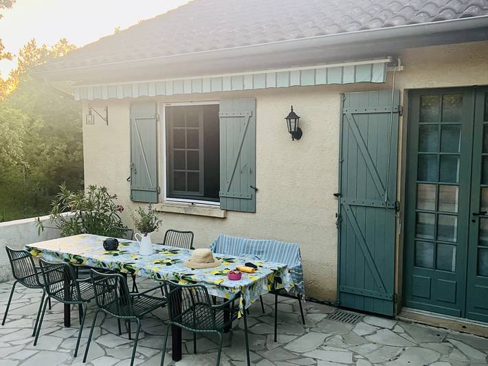 Gîte pour 8 personnes, avec piscine à Cénac-et-Saint-Julien - 4