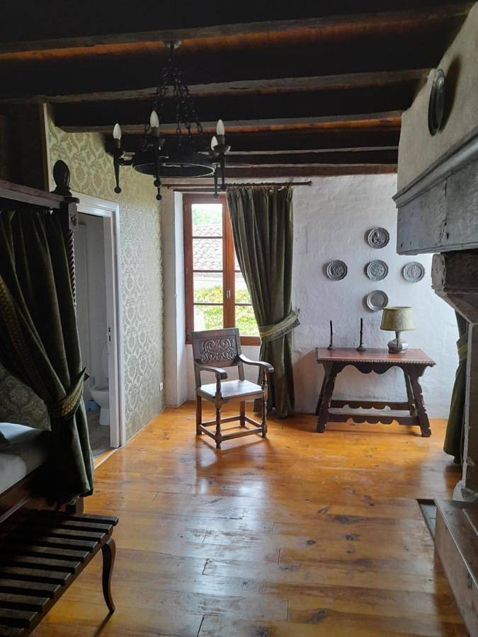 Lo Vielh Ostal in Saint-Paul-Lizonne, Périgord Vert