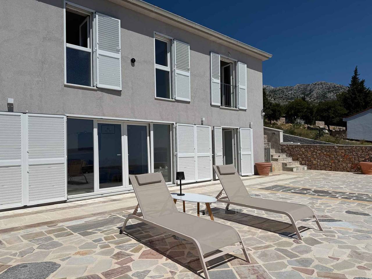 Ferienhaus direkt am Meer  in Lukovo Šugarje, Kvarner Festland