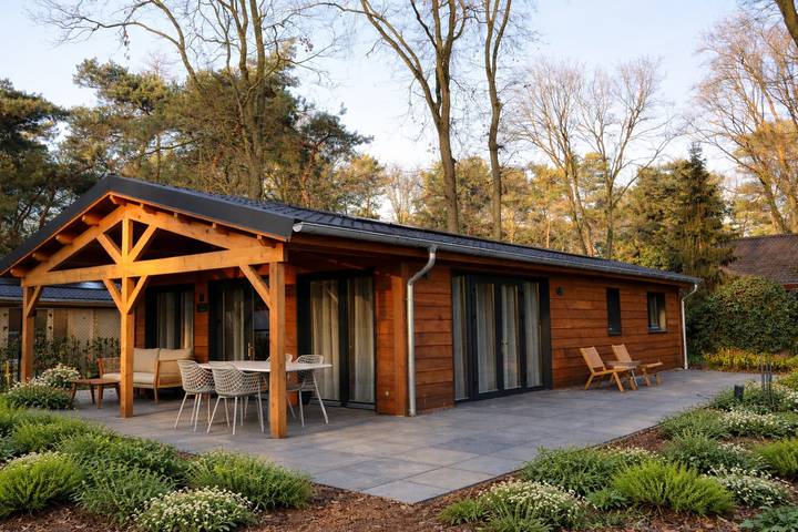 Bungalow für 6 Personen, mit Garten und Sauna sowie Terrasse - 1