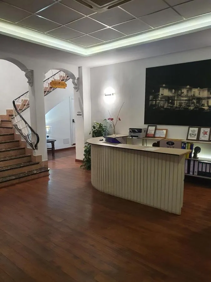 Hotel für 4 Personen, mit Terrasse - 1