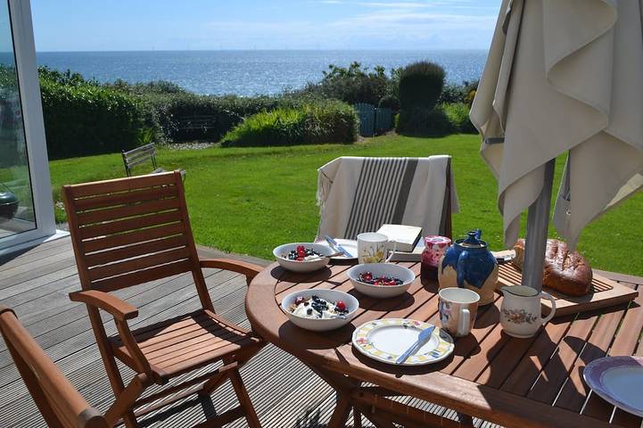 Cottage for 10 people, with Balcony and Garden in County Wicklow