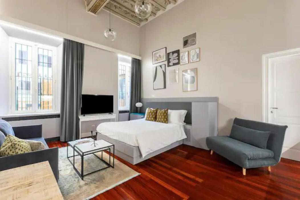 Croce Apartments in Centro de Roma, Roma