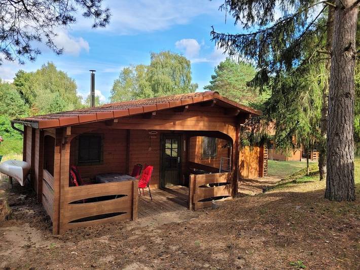 Bungalow für 4 Personen, mit Terrasse und Garten