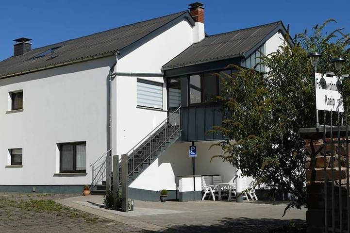 Ferienwohnung für 6 Personen, mit Garten