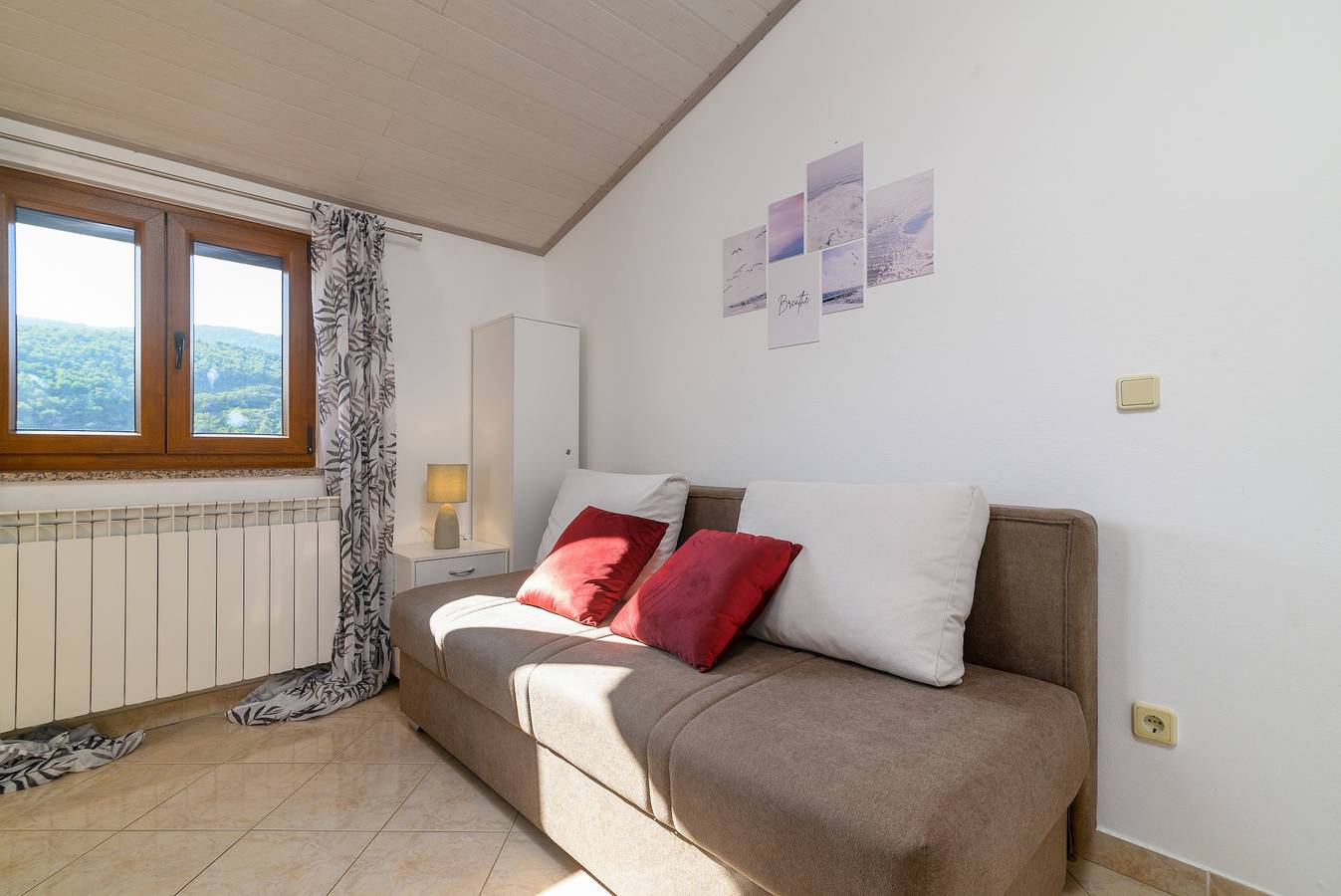 Ganze Wohnung, 1-Zimmer-Ferienwohnung mit Terrasse und Meerblick Duga Luka (Prtlog), Labin A-2335-d in Duga Luka, Ostküste Istrien
