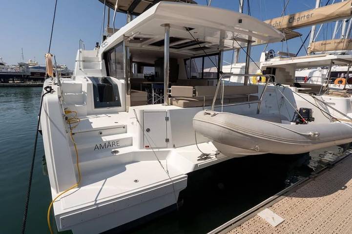 Péniche pour 10 personnes dans Port Pin Rolland