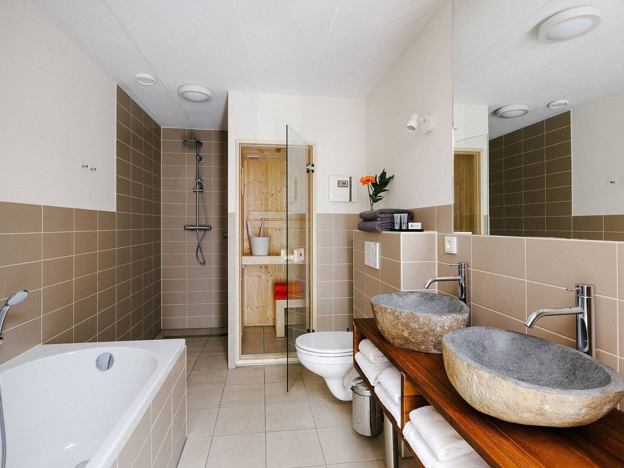 Safari Resort Beekse Bergen — Lodge in Hilvarenbeek, Noord-Brabant