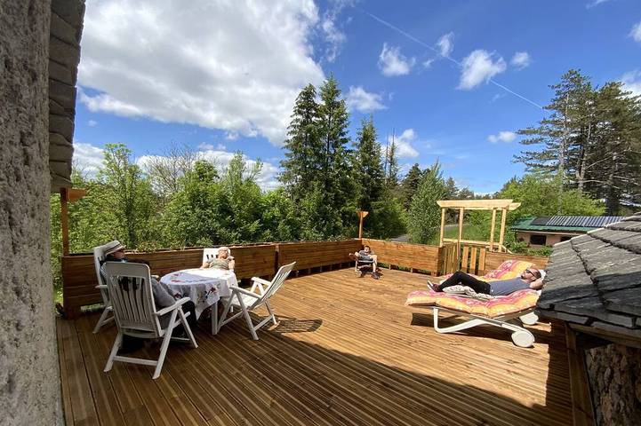 Location de vacances pour 2 personnes, avec jardin à Saint-Georges-de-Lévéjac - 4