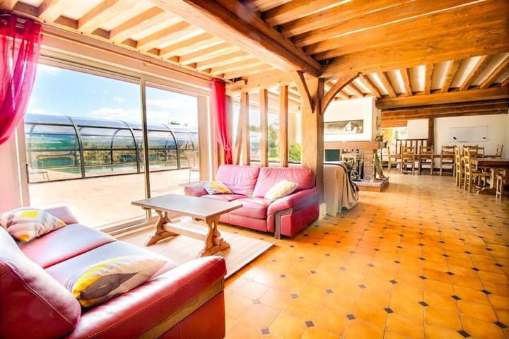 Gîte pour 15 personnes, avec piscine ainsi que jardin et terrasse dans le Calvados - 3