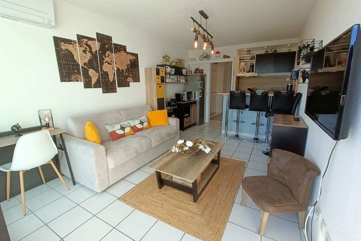 Ferienwohnung für 4 Personen, mit Balkon in Bandol - 2