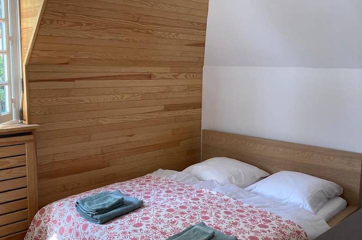 Location de vacances pour 6 personnes, avec jardin à Vaucresson - 2