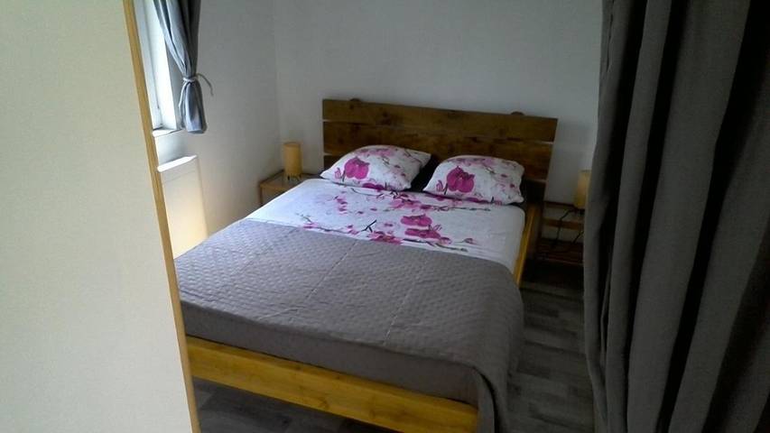 Alojamiento y desayuno para 2 personas, con jacuzzi además de terraza y jardín - 1