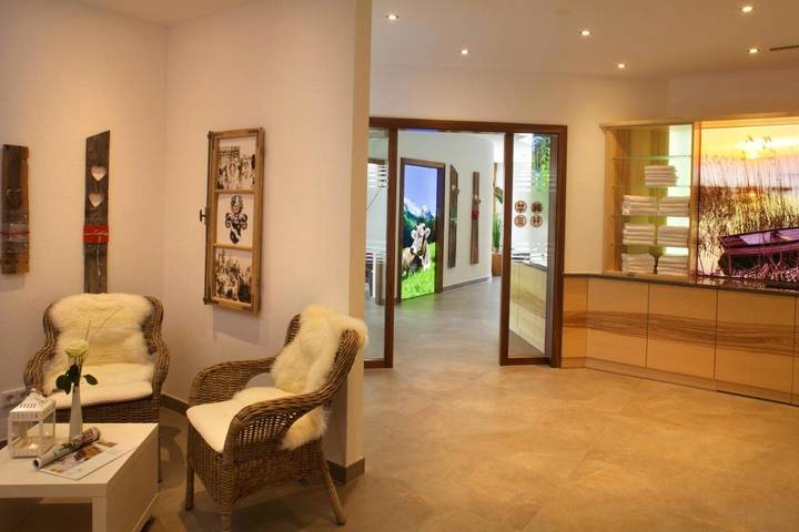 Hotel für 4 Personen, mit Sauna und Garten sowie Terrasse am Forggensee - 2