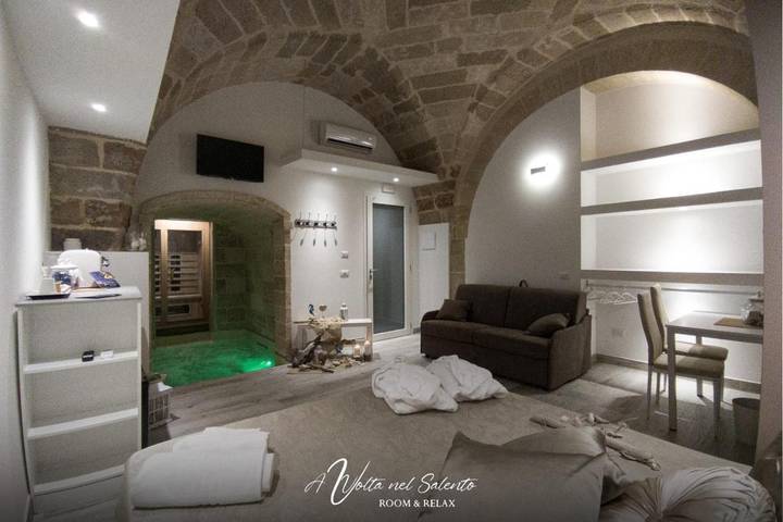 Casa vacanza per 4 persone, con Idromassaggio e Terrazza nonché Giardino e Piscina a Torchiarolo