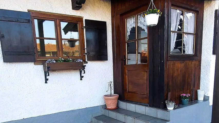 Gîte pour 5 personnes, avec jardin dans Rottau
