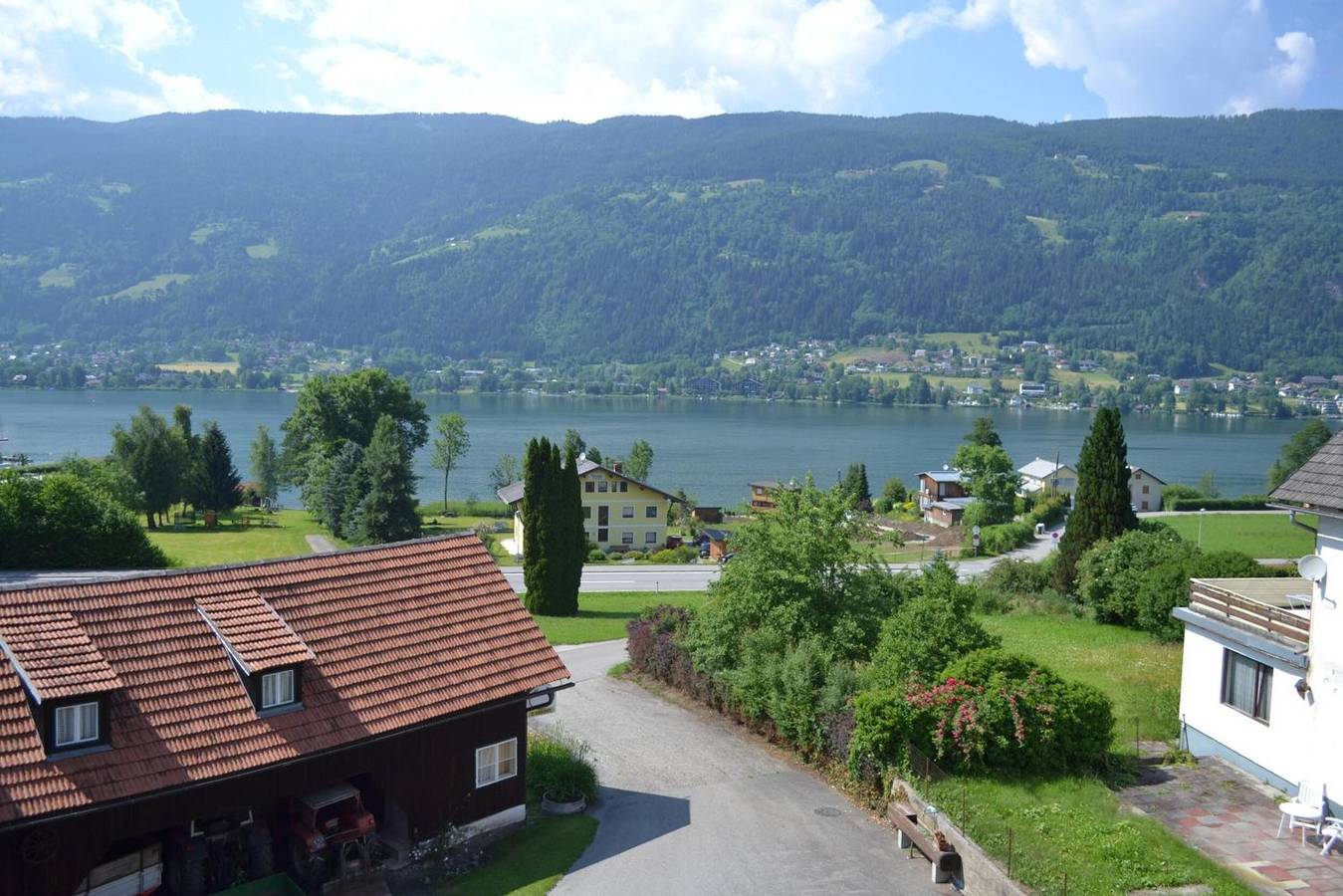 Ganze Wohnung, Ferienwohnung '8 Merlschober' mit Seeblick, privatem Garten und Balkon in Ossiach, Bezirk Feldkirchen