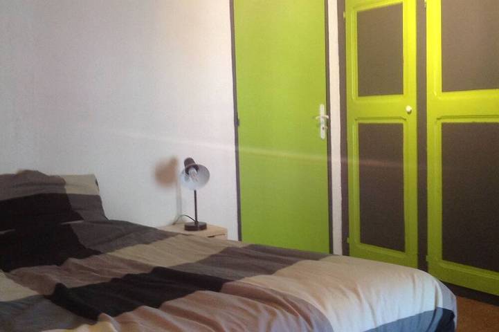Location de vacances pour 6 personnes, avec Balcon à Millau - 2