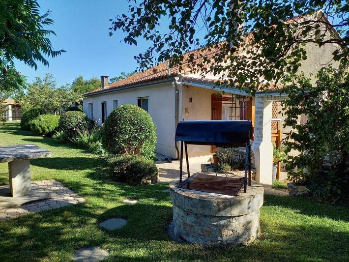 Gîte pour 4 personnes, avec jardin, animaux acceptés en Charente