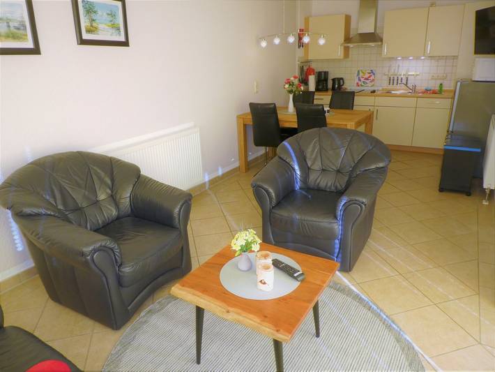 Ferienwohnung für 4 Personen, mit Garten und Terrasse in Prerow - 3