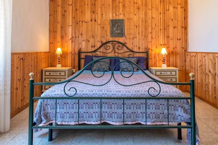 Appartement entier, Appartement "Panoramico Isola Rossa" avec vue sur mer, terrasse privée et climatisation in Pischinazza, Trinità d'Agultu e Vignola