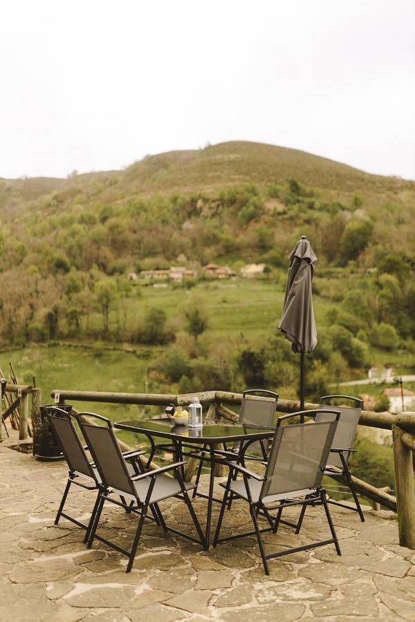 Casa rural para 5 personas, con Balcón y Terraza además de Jardín y Vistas en Mieres (Asturias)
