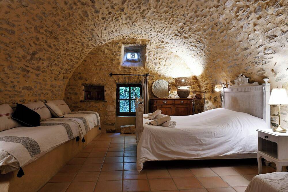 17th-century house below Saint-Montan castle in Saint-Montan, Privas (arrondissement)