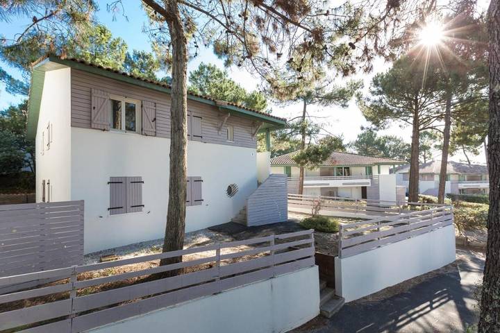 Parc de vacances pour 8 personnes, avec terrasse et piscine dans les Landes - 4