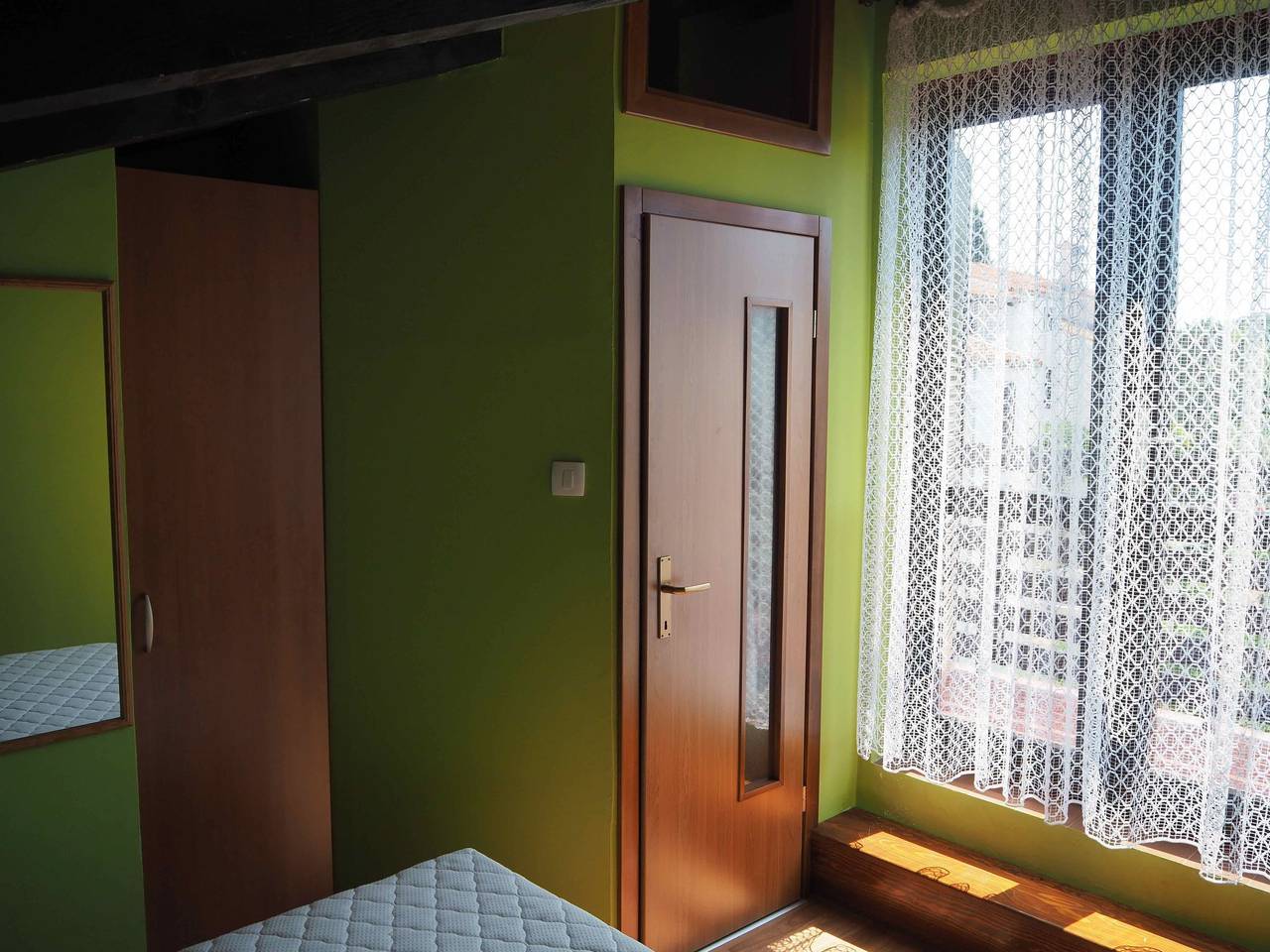 Ganze Wohnung, Appartement mit Blick auf das Wasser in Červar-Porat, Cervar