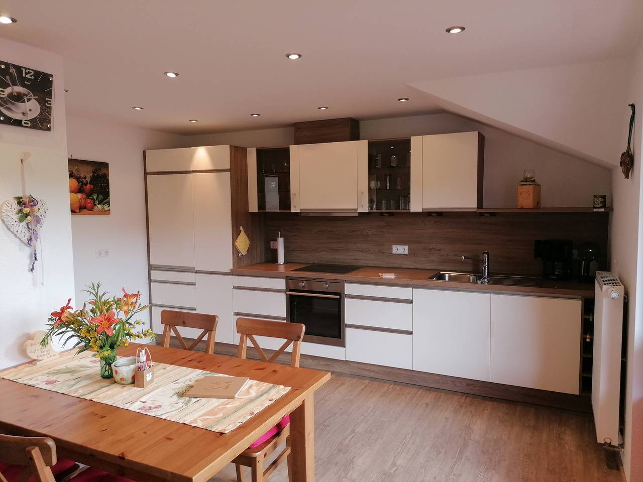 Ganze Wohnung, Apartment 'Talblick, 75qm' mit Bergblick, Balkon und Wlan in Elzach, Mittlerer Schwarzwald