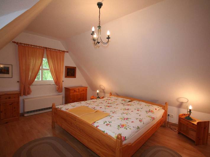 Ferienhaus für 2 Personen, mit Garten und Terrasse, kinderfreundlich in Wustrow - 4