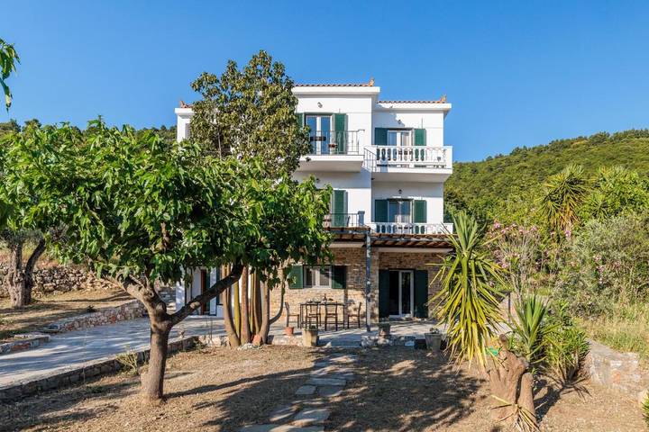 Maison d’hôte pour 2 personnes, avec vue et jardin