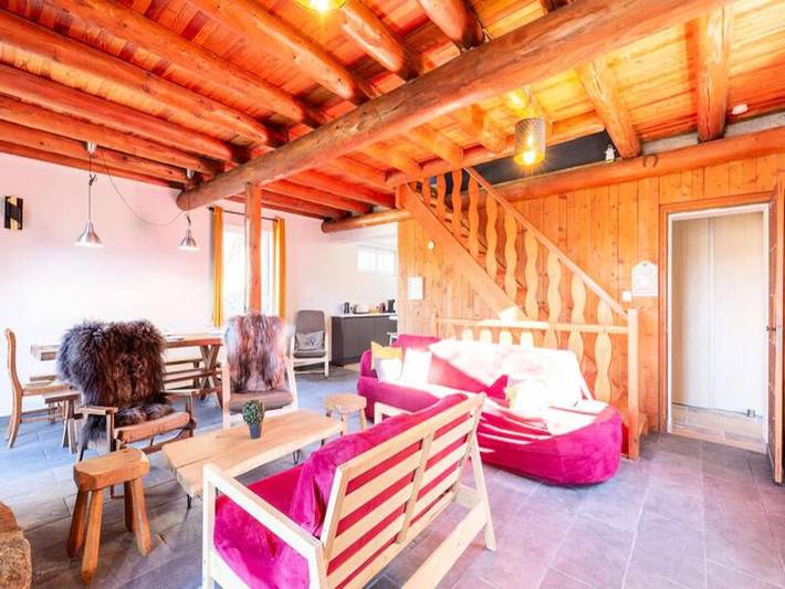 Chalet pour 9 personnes, avec balcon, adapté aux familles à Saint-Lary-Soulan