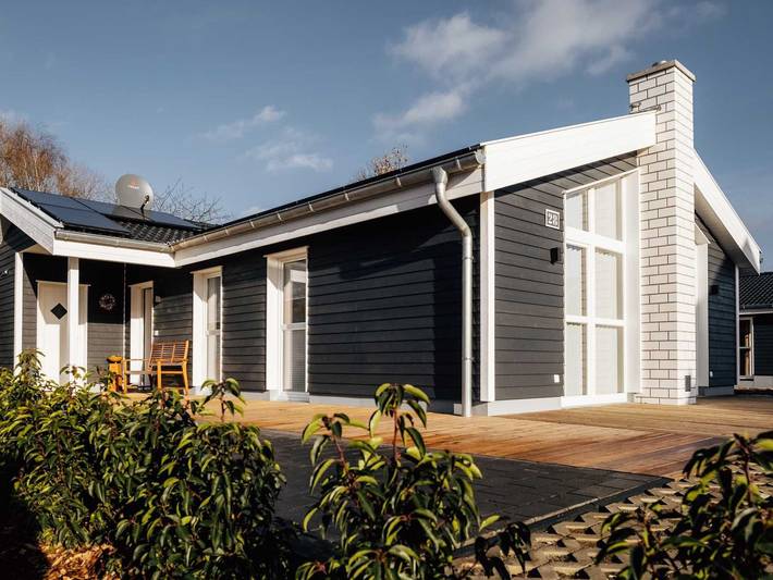 Ferienhaus für 4 Personen, mit Terrasse und Whirlpool sowie Garten und Sauna in Nordhorn