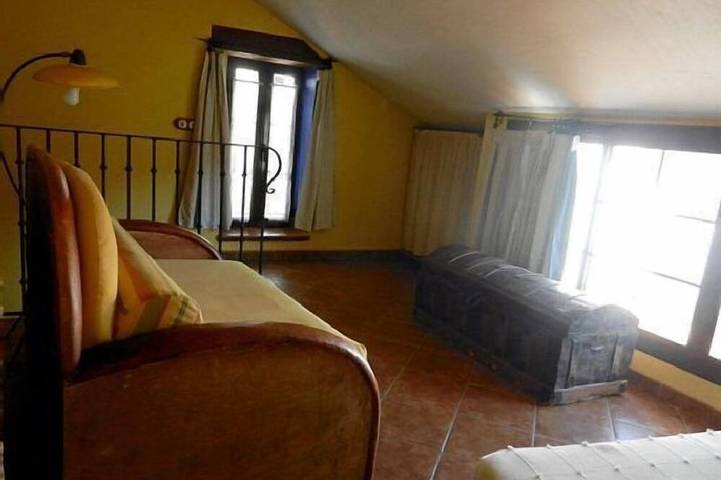 Rural house (full rental) Las Cuatro Calles 6-7 people in Piedralaves, Ávila Region