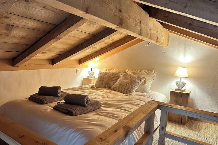 Chalet pour 2 personnes, avec jardin à Sallanches - 2