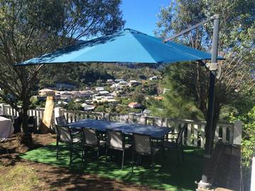 Chambre d’hôte pour 4 personnes, avec terrasse ainsi que jardin et vue à Cilaos