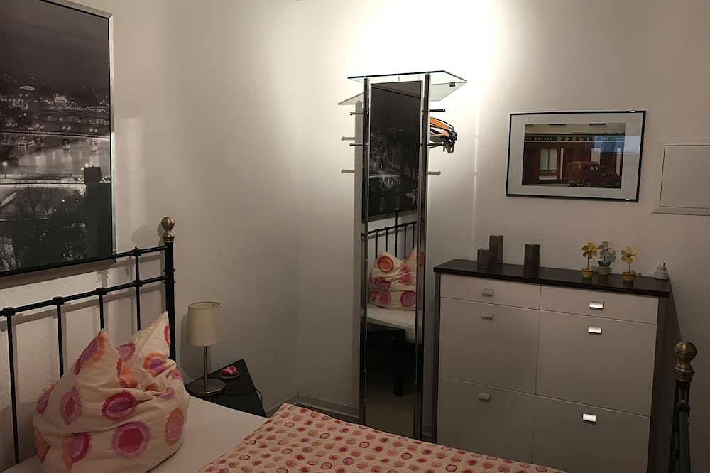 Ganze Wohnung, Gemütliche 2 Zimmer-Ferienwohnung, ideal für Urlauber und Geschäftsleute in Homburg, Saarpfalz-Kreis