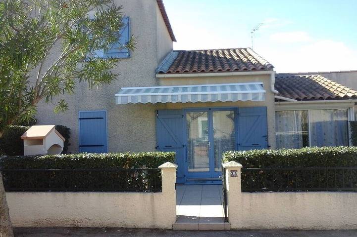 Holiday home for 6 people, with garden and pool - 1