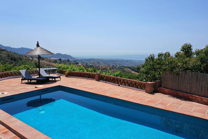 Chalet para 4 personas, con jardín y terraza en Axarquía - 3