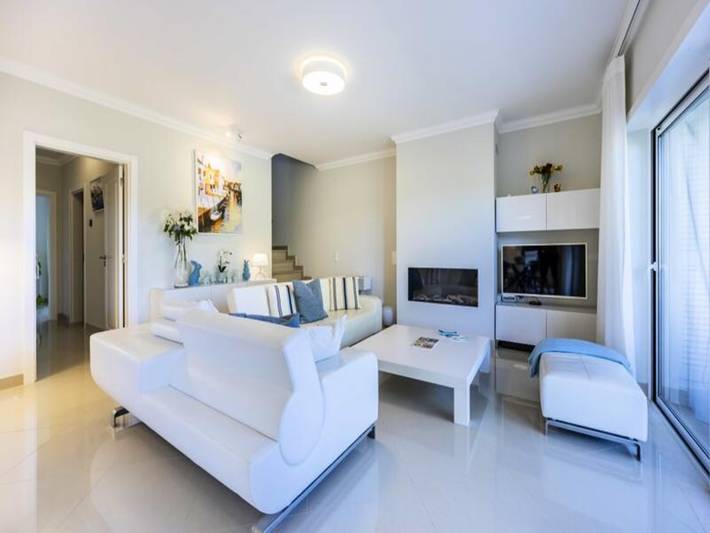 Apartamento de férias para 6 pessoas, com jardim e piscina em Santa Maria