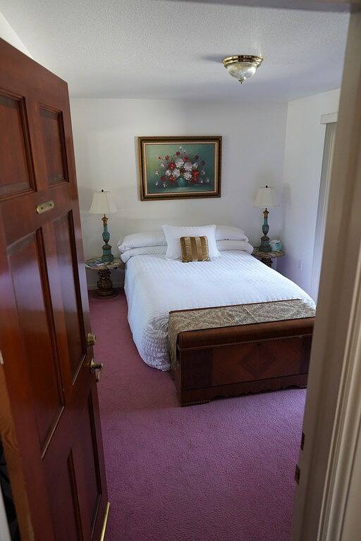 Holiday home for 28 people, with garden and hot tub as well as balcony in Big Sur