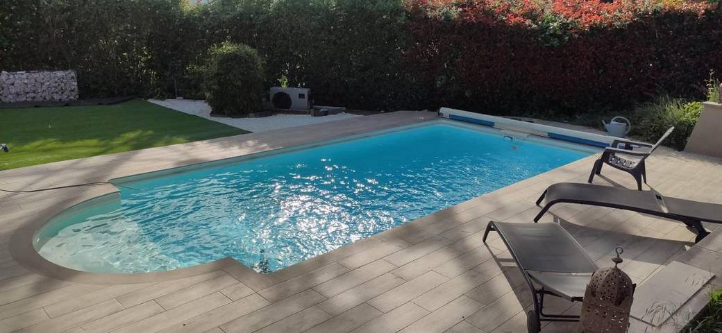 Gîte pour 5 personnes, avec piscine à Saint-Priest-en-Jarez - 3