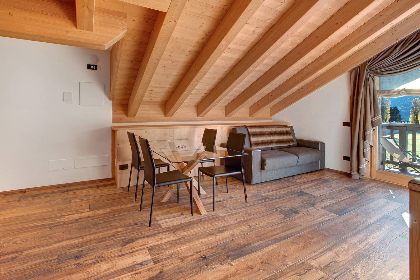 Entire apartment, Apartment "Baita Emilia e Daniele 13" with Mountain View, Balconies and Wi-Fi in Bormio, Bormio Municipality