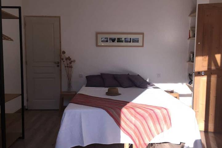 Location de vacances pour 9 personnes, avec jardin et terrasse, animaux acceptés à Gigondas - 2